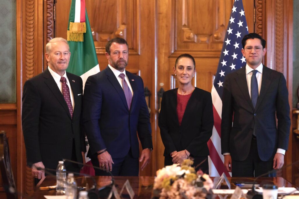 Sheinbaum intenta relanzar la relación con Estados Unidos recibiendo al jefe de Seguridad Interior de Trump