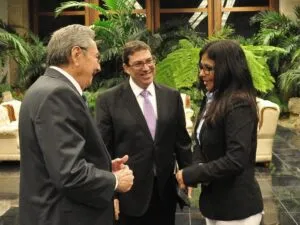 Siete horas después, el régimen de Delcy Rodríguez sigue mudo sobre la imputación en EEUU de Raúl Castro