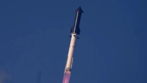 SpaceX lanzó su última versión del Starship tras una prueba clave para la NASA y la carrera espacial de EEUU
