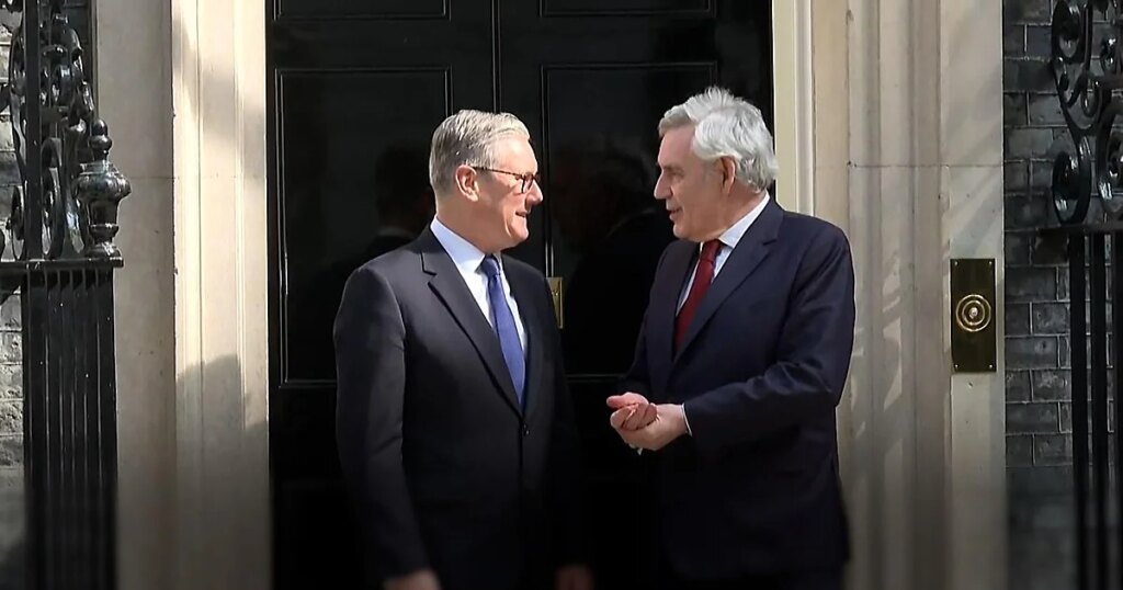 Starmer recurre al ex primer ministro Gordon Brown para reflotar al laborismo
