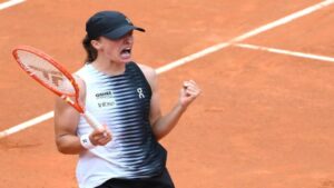 Swiatek sufrió para avanzar a los 16vos del Masters de Roma