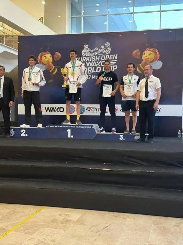 Tachirense Raúl García consigue cinco podios en Copa del Mundo WAKO de Turquía
