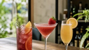 Tres cocteles para preparar en casa y celebrar el Día de la Madre