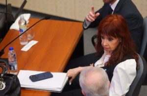 Tribunal rechaza un recurso de Cristina Fernández contra el decomiso de sus bienes – AlbertoNews