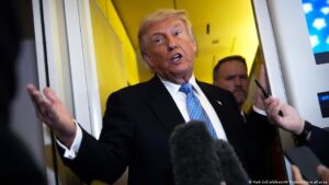 Trump afirma que no incita a Taiwán a buscar independencia