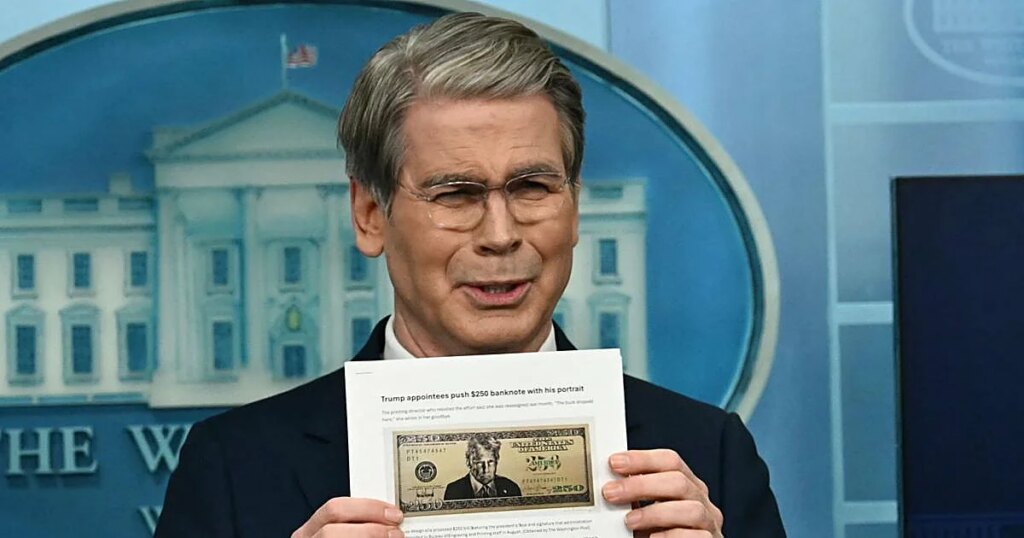 Trump coloca su rostro hasta en el dinero: tiene listo un billete de 250 dólares