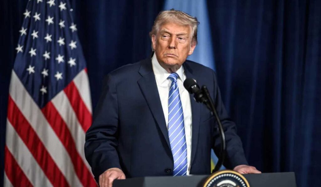 Trump insiste en limitar la ciudadanía por nacimiento en EEUU