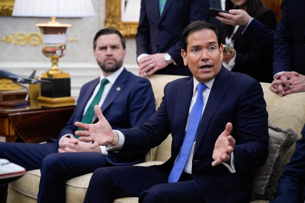 Trump volvió a hablar sobre sus posibles sucesores, ¿Vance o Rubio?