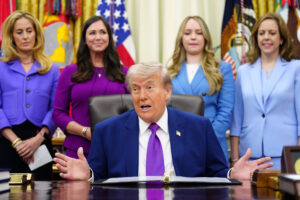 Trump vuelve a decir está “considerando seriamente” convertir a Venezuela en el estado 51 de EEUU