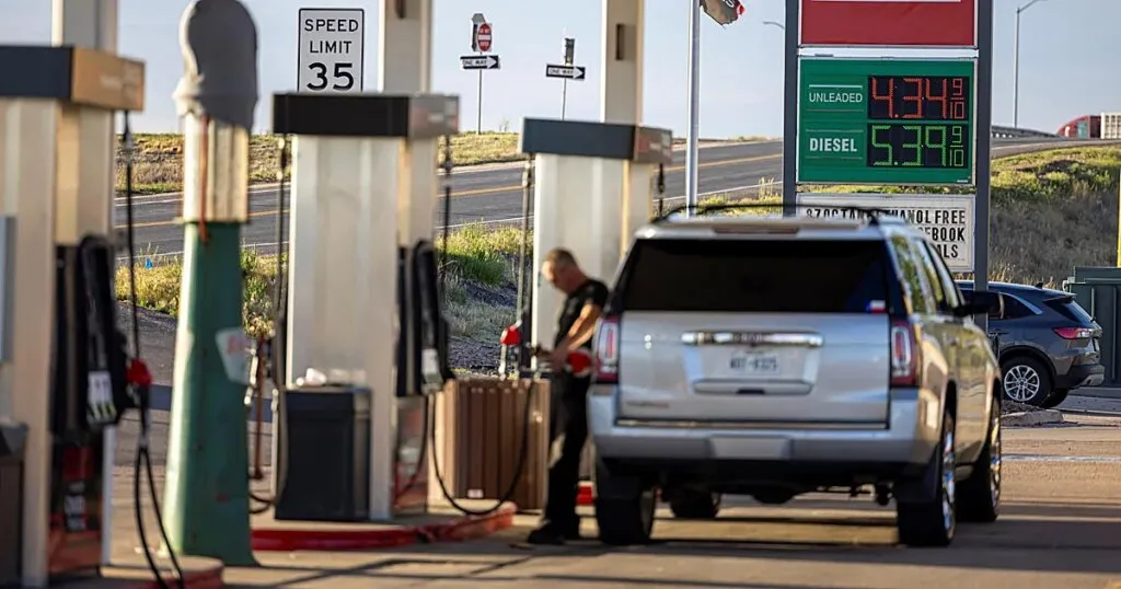 Trump y el 'blues' de la gasolinera: «Estos precios nos están matando»