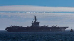USS NIMITZ | Trump despliega el portaviones nuclear ‘USS Nimitz’ en el Caribe en medio de la tensión creciente con Cuba | elperiodico.com