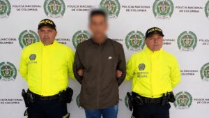 Un profesor de natación de 52 años fue capturado por realizar tocamientos indebidos a sus estudiantes menores de edad en un colegio de Medellín
