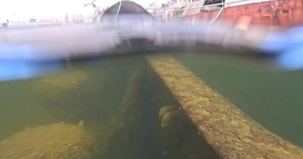 Un robot submarino descubre la “ciudad hundida” que llevaba décadas oculta bajo uno de los lagos más famosos de Seattle
