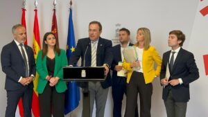 Una concejal de Vox en Murcia deja el partido tras denunciar la «falta de respeto y educación» del portavoz municipal | europapress.es