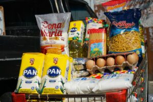 Una familia venezolana requiere de al menos 2.697 salarios mínimos para alimentarse, según reciente informe del Cendas-FVM – Efecto Cocuyo