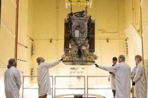 Una nave robótica viajará al espacio para salvar a otra de su destrucción inminente