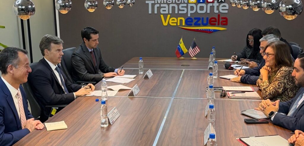 Venezuela y EEUU buscan ampliar la conectividad aérea y las exportaciones de energía