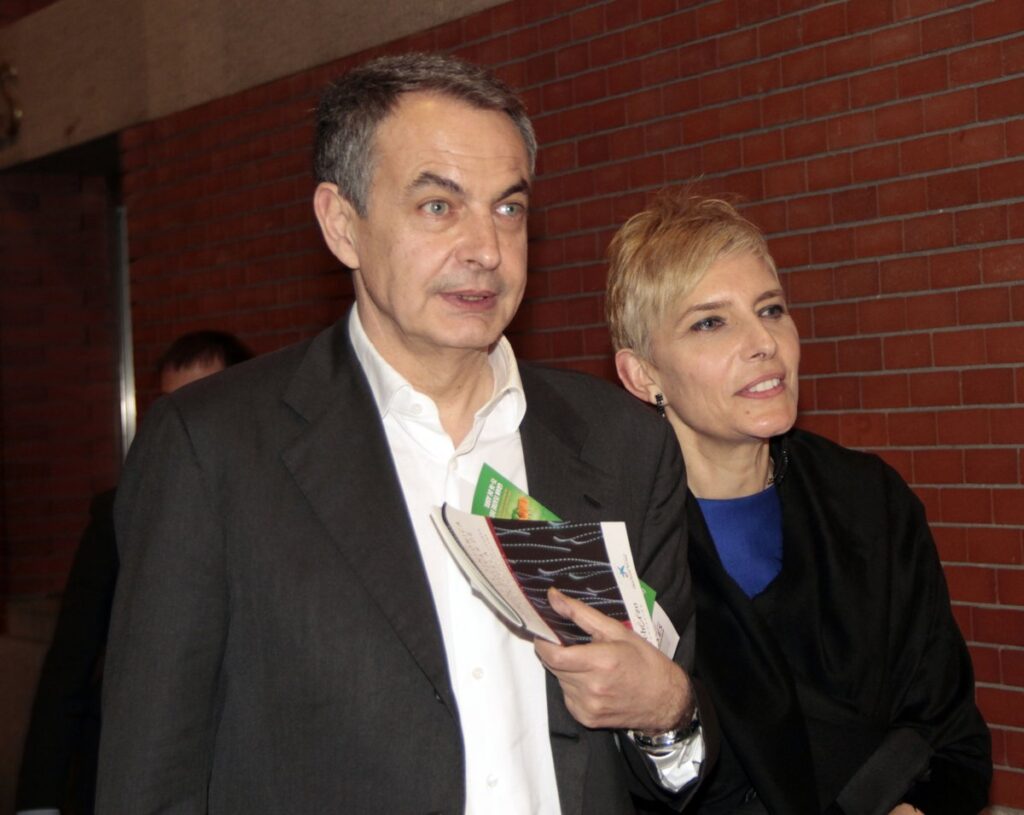 Zapatero y su esposa comparten una cuenta bancaria que recibió 1,5 millones entre 2020 y 2025, según el juez
