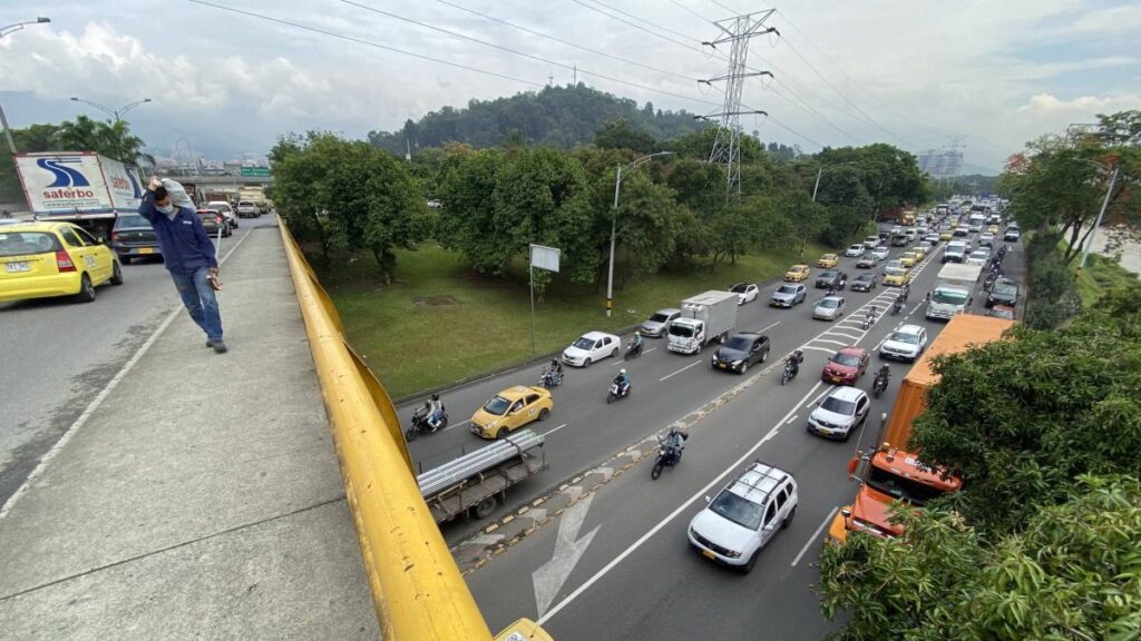 ¡Siga la medida de movilidad! Pico y placa en Medellín para el jueves 28 de mayo de 2026: así funciona la restricción