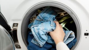 ¿Cómo saber la carga correcta para poner en la lavadora y evitar daños?