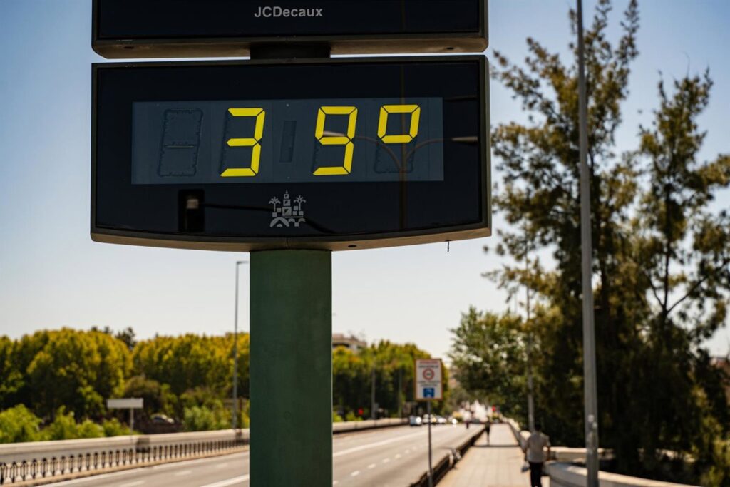AEMET avisa de un episodio de calor intenso y persistente en gran parte de la Península a partir del domingo