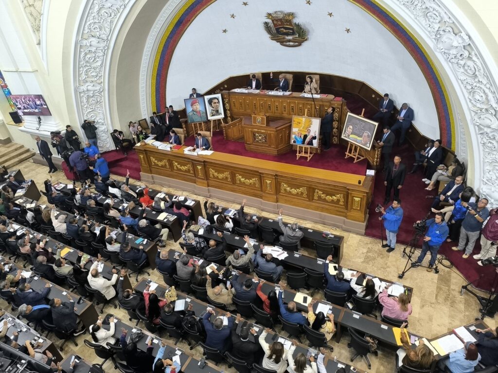 AN chavista autorizó el viaje de Delcy Rodríguez a la India y revelaron el tiempo de su ausencia