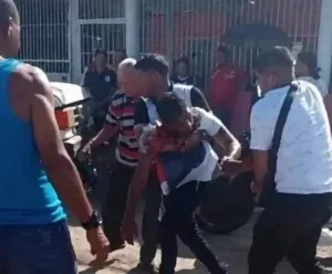 Acribillan a mototaxista
