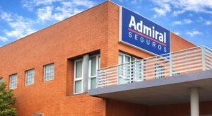Admiral absorbe su distribuidora y dejará de vender seguros de terceros