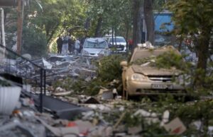 Al menos 13 muertos en el mayor ataque de Rusia contra Ucrania de los últimos meses | elperiodico.com