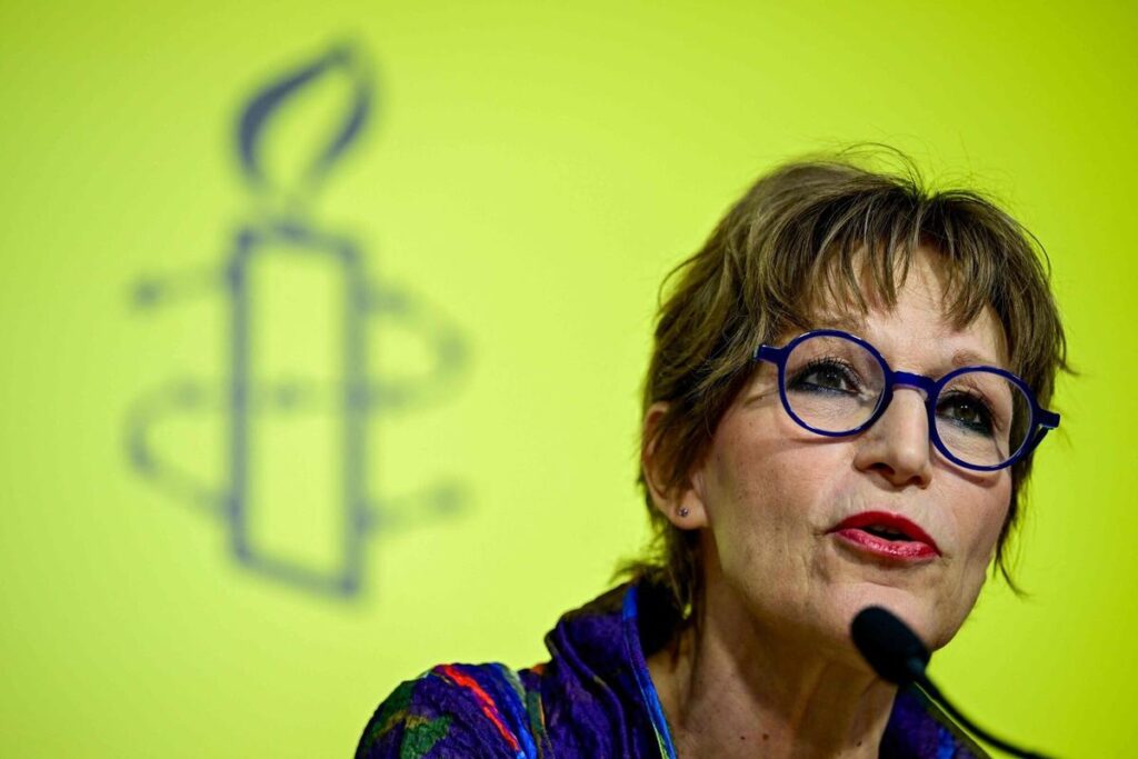 La secretaria general de Amnistía Internacional, Agnès Callamard, durante la rueda de prensa que ha ofrecido este miércoles en Berlín.