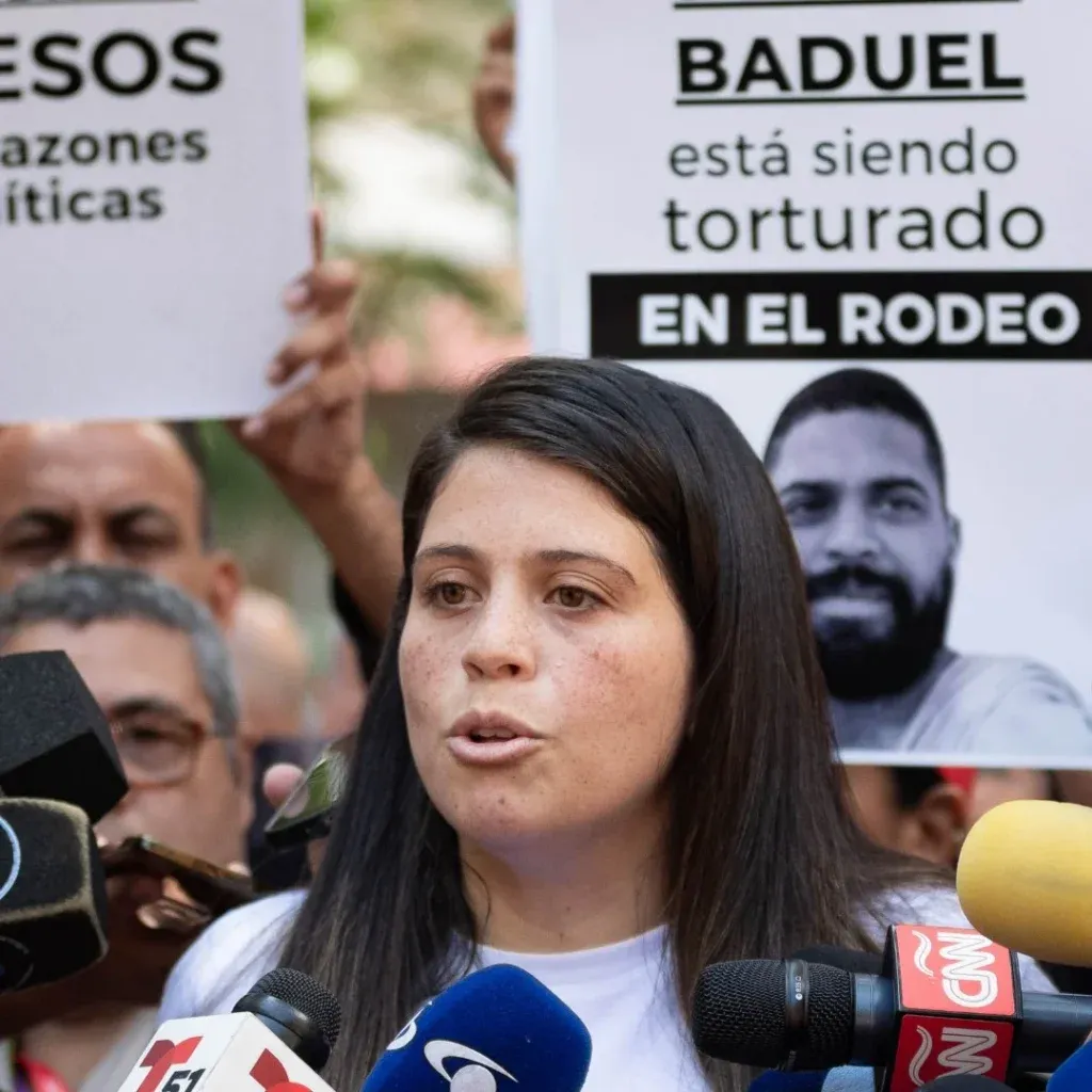 Andreína Baduel expone el drama de los presos políticos venezolanos en el Congreso de Colombia