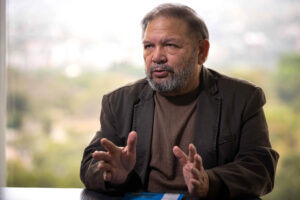 Andrés Velásquez: Presencia de bandas armadas en las minas tiene una completa alineación con sectores militares