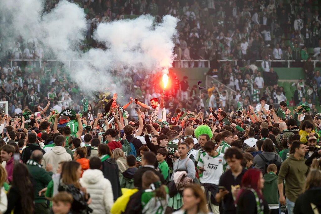 Antiviolencia propone multas y el cierre de sus estadios para Deportivo, Racing y Eldense | elmundo.es
