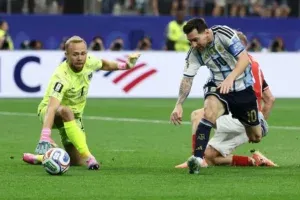 Argentina derrota a Austria con doblete histórico de Messi