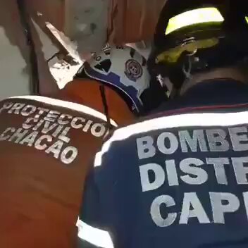 Así fue el rescate de la señora Marbelis entre los escombros en Bello Campo (VIDEO)