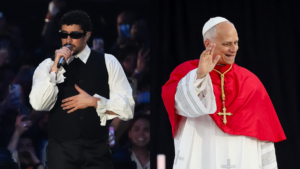 Bad Bunny se encuentra con el papa León en Madrid