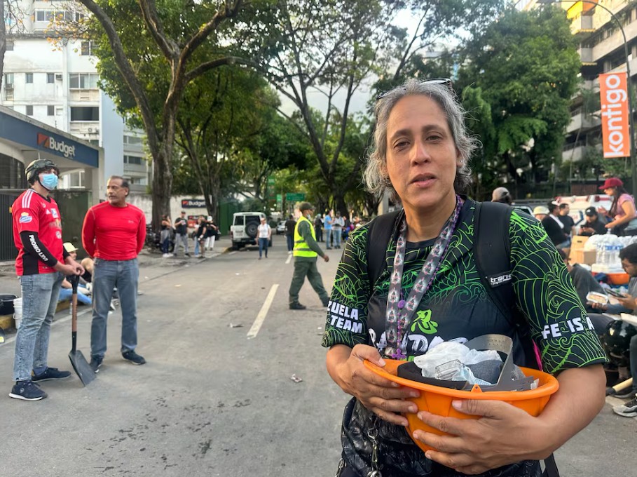 Bajo los escombros: "Saqué una mano y me di cuenta de que estaba viva"