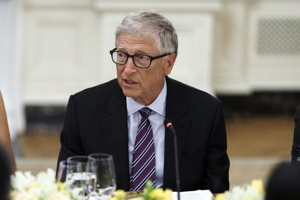 Bill Gates niega conocer los crímenes de Epstein y dice que le chantajeó con información sobre su vida privada | europapress.es