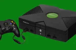 Bill Gates pasó de repudiar la Xbox a dar libertad total tras ser advertido por un analista anónimo en una reunión surrealista