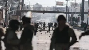 Bolivia: renuncia ministro de Defensa a un mes de protestas