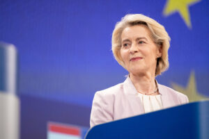 Bruselas pide vetar la entrada a la UE a excombatientes rusos y más sanciones en energía, criptos y pesca | europapress.es