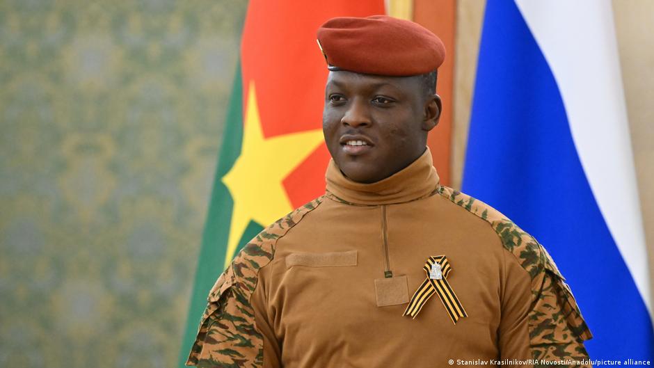 Burkina Faso rompe relaciones diplomáticas con Francia