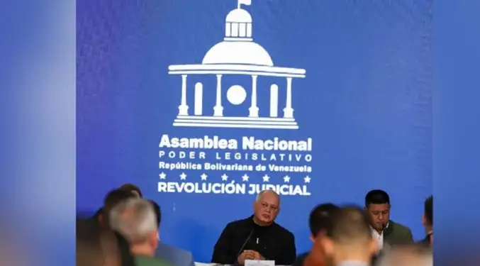 Cabello ordena revisar retardo procesal de más de 12.000 detenidos