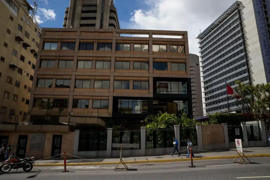 Canadá evalúa la reapertura de su embajada en Venezuela, según medios – Efecto Cocuyo