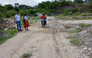 Caos por puente Santa Rosa: Exigen recuperar vía alterna El Manzano