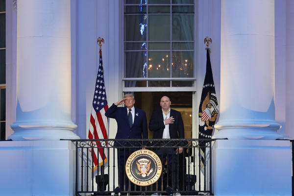 Casa Blanca convertida en coliseo de la UFC por los 80 de Trump