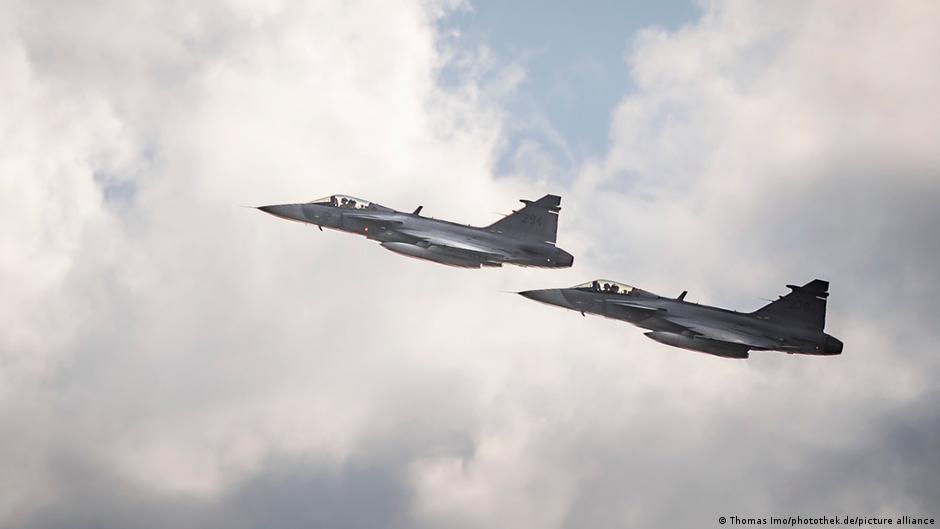 Cazas suecos salen al paso de aviones rusos en el Báltico