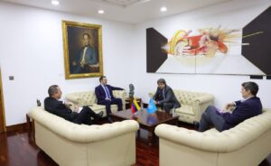 Chavismo dijo que «fortaleció» cooperación con la ONU tras reunión con su coordinador residente en Venezuela