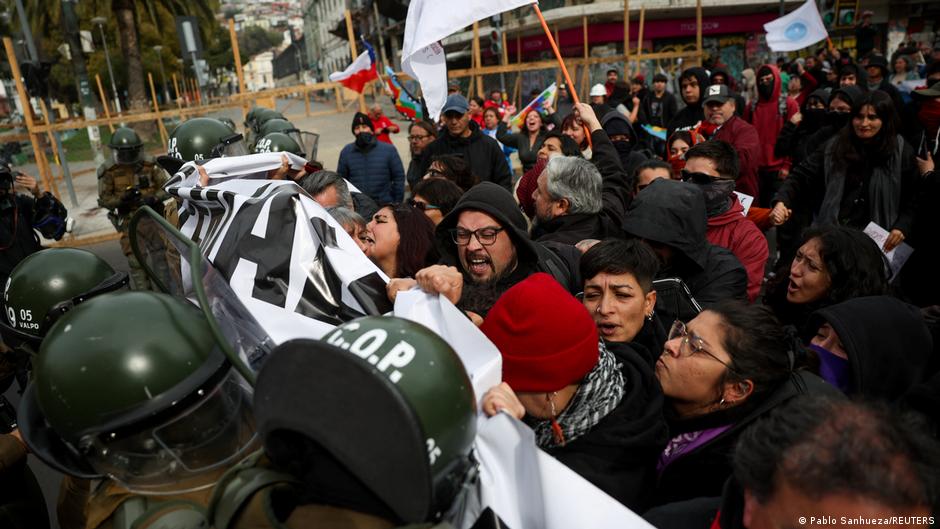 Chile: protestas durante primer discurso de Kast en Congreso