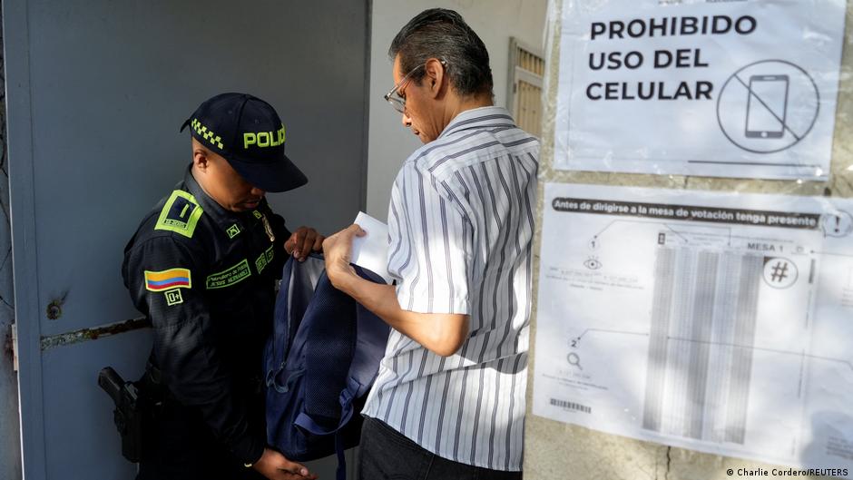 Colombia: comienza balotaje de las elecciones presidenciales